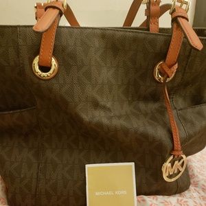 Michael Kors purse